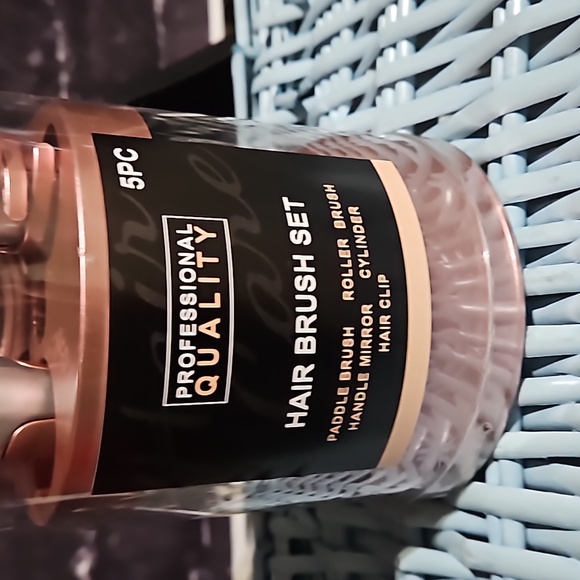 Professional Quality 5 pc set in blush - Picture 3 of 5